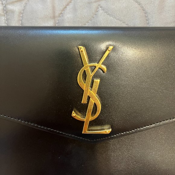 YSL Uptown Pouch/Clutch in Black 100% Authentic - Picture 2 of 5